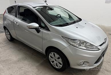 Ford Fiesta 1.4 TDCi 68CV 3 porte Titanium - 2009