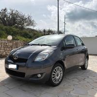 Toyota Yaris 2a serie 1.0 - 5 porte - Anno 2010