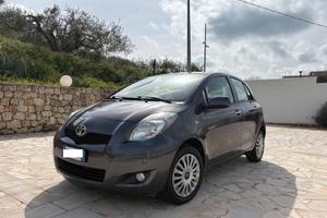 Toyota Yaris 2a serie 1.0 - 5 porte - Anno 2010