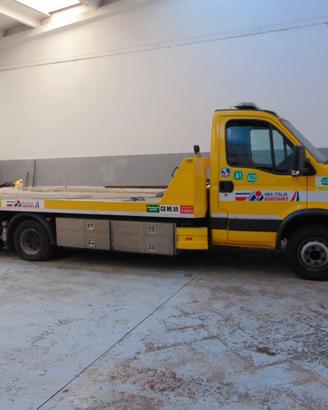 Carroatrezzi Iveco Daily 65