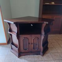 MOBILE AD ANGOLO PER TV