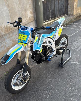pit bike Ayrton 160