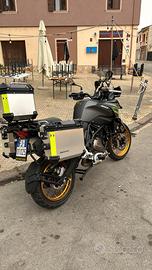 QJ SRT 700