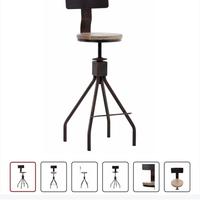 Due sgabelli legno / metallo al 50%