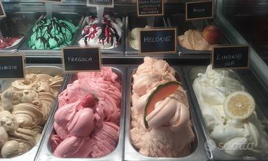 Rivendita Gelateria, Bar caffetteria