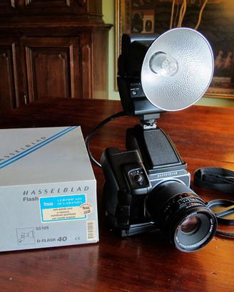 Hasselblad 503 CW con Mirino ,Motore , Flash