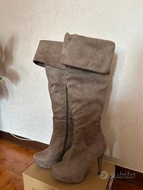 Stivali tacco 12 in camoscio