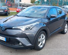 Toyota C-HR 1.8 Hybrid E-CVT Business