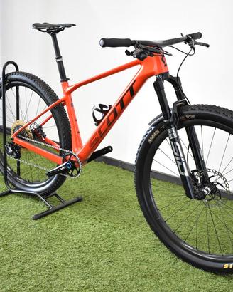 Scott scale 940 Custom - Leonardi - Space carbon