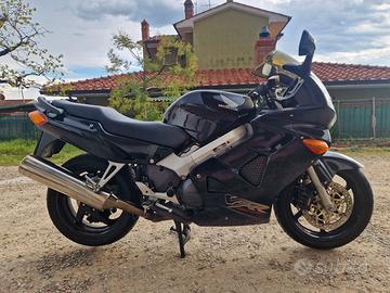 Moto vfr 800
