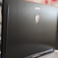 Notebook Gaming MSI GS63 Stealth 8RE 15.6"