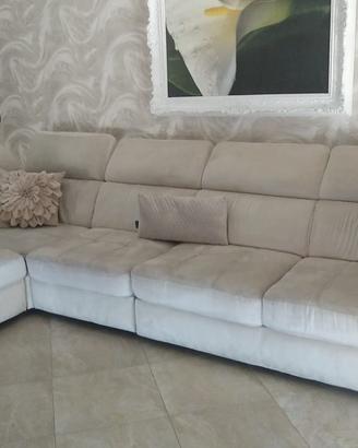 Divano con carrello  e sceslong contenitore