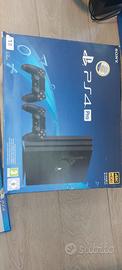 Ps4 + giochi + volante e pedaliera