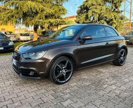 Audi A1 1.2 TFSI S line NAVIGA CRUISE SENSORI PDC