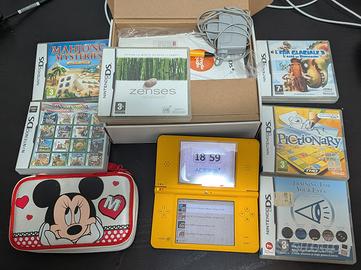 Nintendo DSi XL + giochi