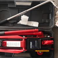 cric per sollevamento auto + compressore