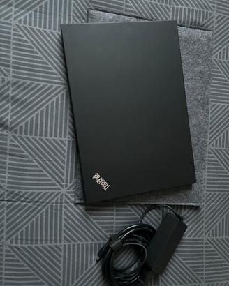 Laptop Lenovo – Windows 11 Pro – Buone condizioni