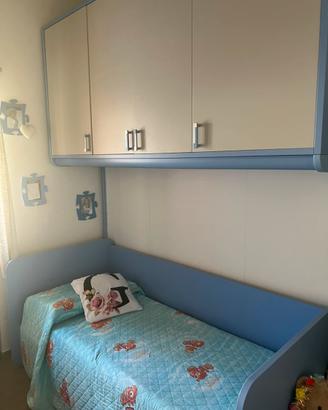 Letto completo e armadio in coordinato