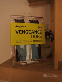 CORSAIR VENGEANCE DDR5 RAM 32GB  6000MHz CL30