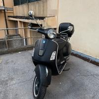 Vespa 300
