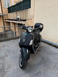 Vespa 300