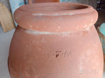 vaso di terracotta F M