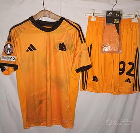 kit seconda maglia Roma 