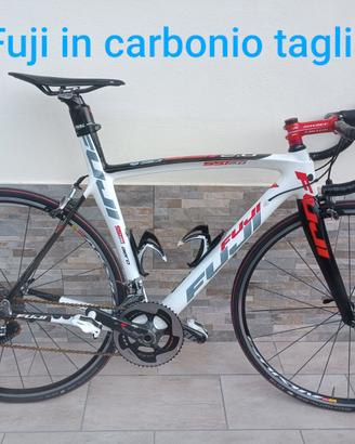 Bici da corsa in carbonio