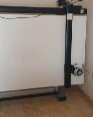 Tavolo da disegno con tecnigrafo professionale