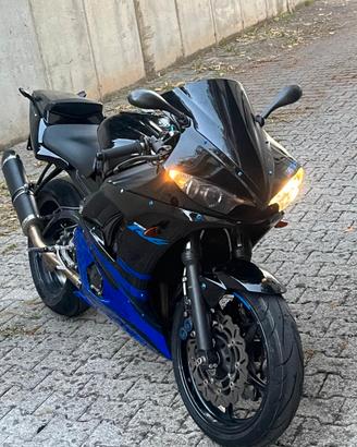 Yamaha R6