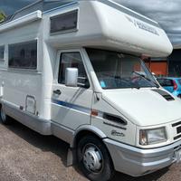 Camper mansardato su iveco dayli