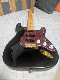 Stratocaster assemblata