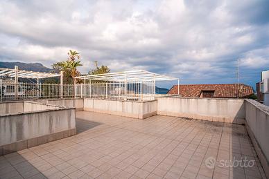 2 locali - Giardini-Naxos