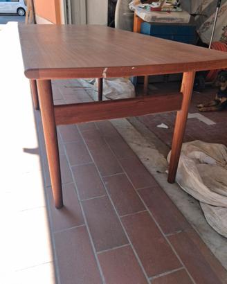 Tavolo da fumo in teak