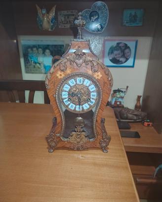 Orologio da Tavolo Antico in Legno 