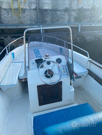 Barca lamberti 18 + yamaha 40 4 T Pronta alla boa.