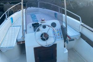 Barca lamberti 18 + yamaha 40 4 T Pronta alla boa.