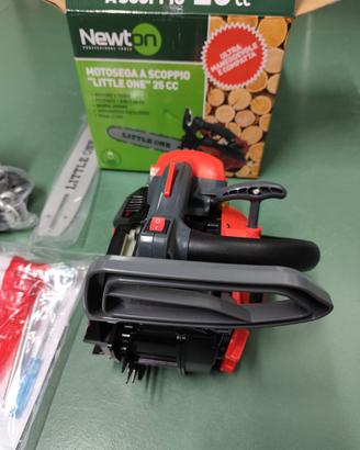 motosega a scoppio da potatura 