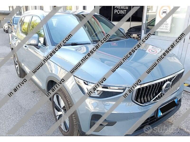 Volvo XC40 (2017-->)