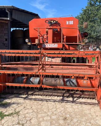 Mietitrebbia Laverda M100