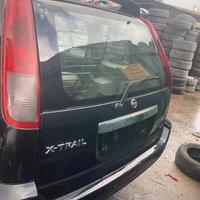 baule posteriore nissan x-trail
