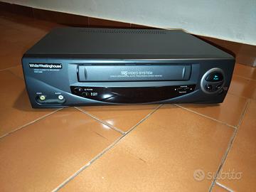 Videoregistratori per videocassette VHS LEGGERE