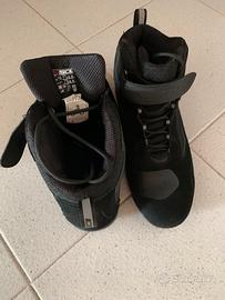 Abbigliamento per moto