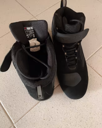 Abbigliamento per moto
