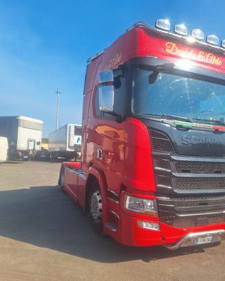 scania