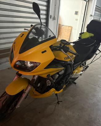 Yamaha Fazer 600 anno 2002.  Solo 7760 Km