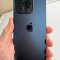 iPhone 15 Pro da 128 GB colore blu