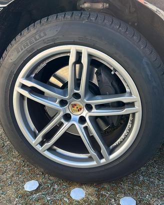 Set completo gomme invernali 19’ Porsche Macan