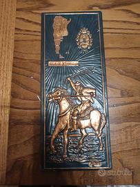 quadretto o placca commemorativa in rame sbalzato,