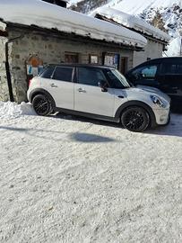 MINI Cooper D 1.5 116 CV 5 Porte